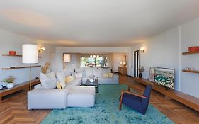 Sea View Luxurious Flat - Athens Coast.